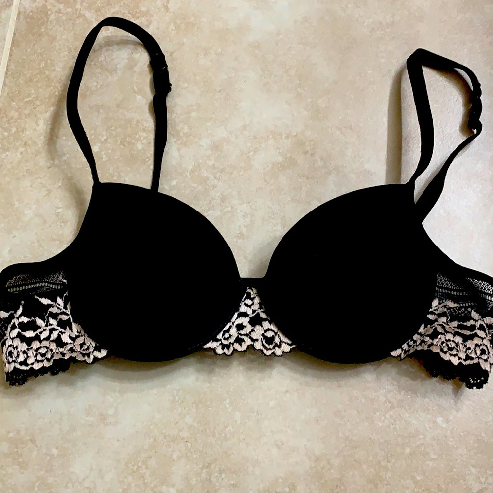 Flattering push up bra